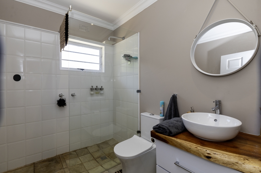 5 Bedroom Property for Sale in West Beach Eastern Cape